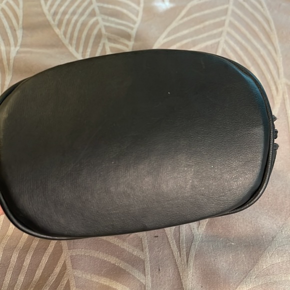 Purse - Picture 4 of 11